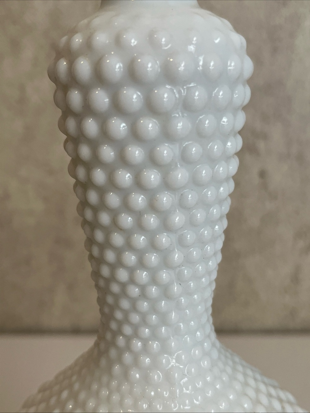 White Hobnail Milk Glass Table Lamp - Classic Home Art Accent - Picture 5 of 8